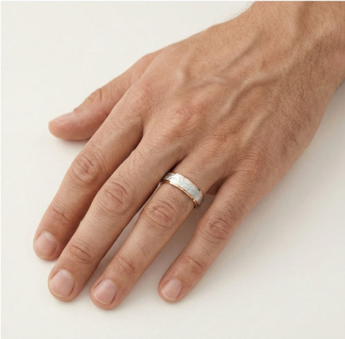 Einzigartiger Trauring aus Weiß- und Roségold