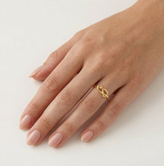 Bague nœud infini en or