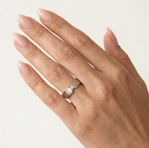 Eleganter Hochzeitsring aus Rosé- und Weißgold