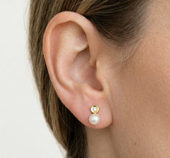 Cubic zirconia and pearl embellished yellow gold earrings