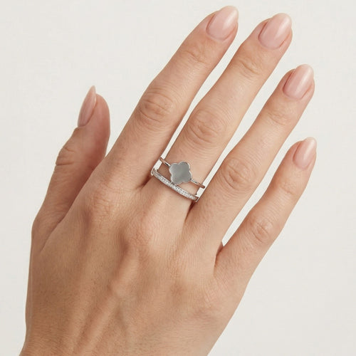 Anillo de plata con perla y zirconia cúbica