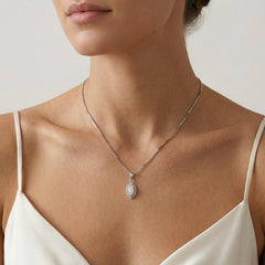 Colgante de ópalo rosa marquesa