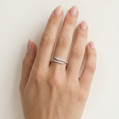 Stilvoller Silberring mit Schlangenmotiv