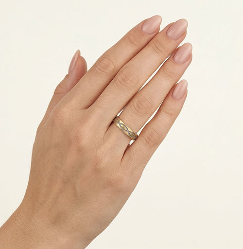 Dünner Gelbgold-Hochzeitsring mit gekreuzten Rhodiumlinien