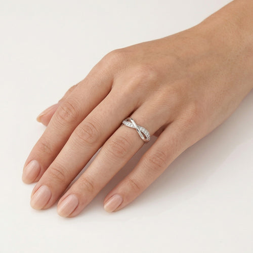 Unendlichkeit-Silberring mit Zirkonia