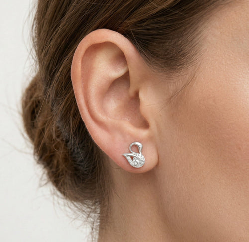 Stříbrné náušnice s labutí