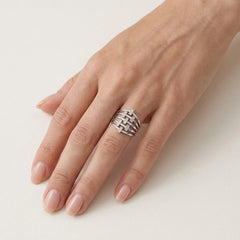 Stříbrný prsten s páskem