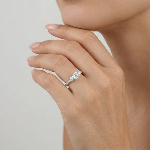 Stylish silver cubic zirconia ring