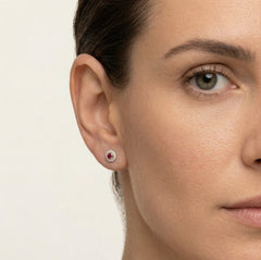Clous d’oreilles en or avec rubis et diamants