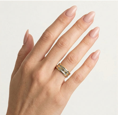 Zweifarbige Gold-Eheringe mit Spezialdesign