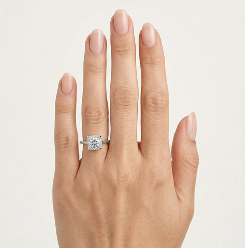 Psten ve tvaru čtverce z bílého zlata