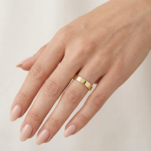 Klassischer quadratischer Gelbgold-Ehering