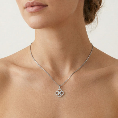 Pendentif cœur trèfle