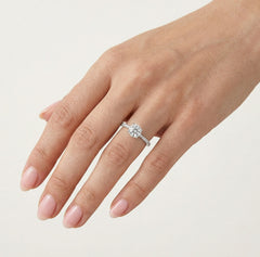 Bague en argent avec zirconium cubique