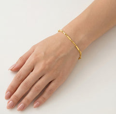 Rectangular gold bracelet