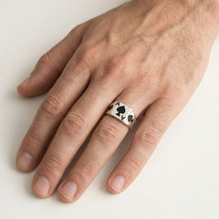 Luxusní pánský stříbrný prsten