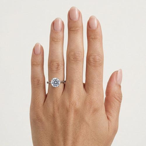 Klassischer Solitärring mit großem Cubic Zirkonia