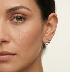 Boucles d’oreilles puces cercles en argent avec pierres synthétiques