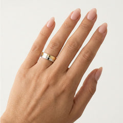 Halb Weiß- und Gelbgold Ehering