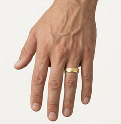 Bague de mariage en or jaune avec ligne plate autour