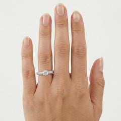 Bague de fiançailles en or rose avec diamant