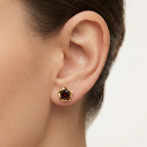 Garnet Runde Ohrstecker mit 5 Krappen