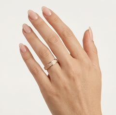 Alliance en or rose à finition mate