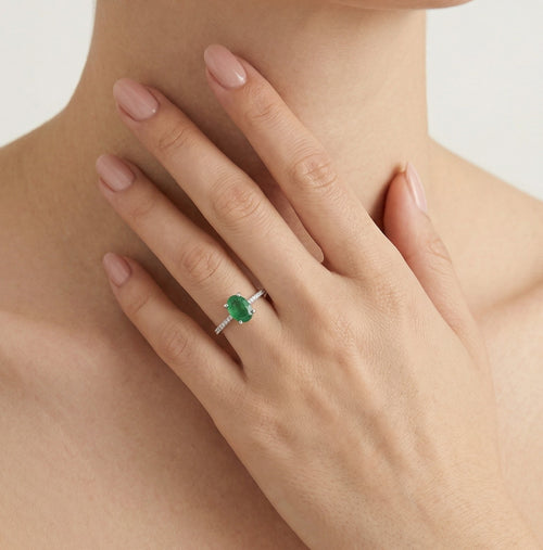 Sparkling white gold gemstone ring