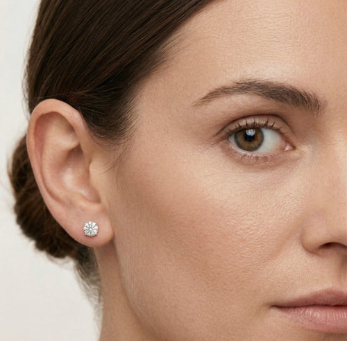 Kulaté diamantové náušnice se svatozáří