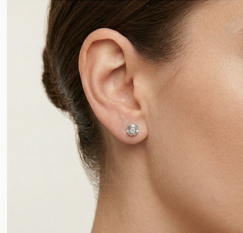 Sparkling white gold diamond stud earrings