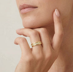 Prsten s nekonečným páskem