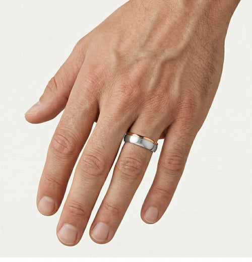 Ehering aus Weißgold mit matter und Roségold mit polierter Oberfläche