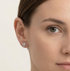 Drobné kroucené kuličkové náušnice