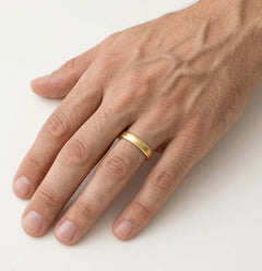 Bague de mariage élégante en or jaune avec lignes croisées