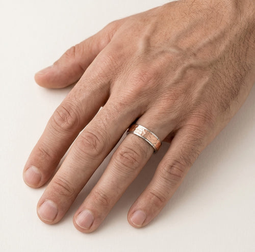 Bague de mariage avec motif spécial