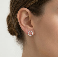 Rose gold stud earrings with round diamond