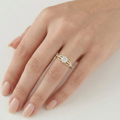 Klassischer Goldring mit vier Krappen