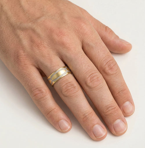 Einzigartige Trauringe aus Weiß- und Gelbgold