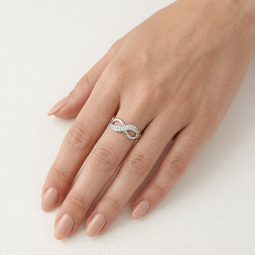 Weißgold Unendlichkeitsring mit Zirkonia