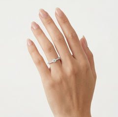Bague en or blanc avec diamant