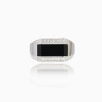 Bague en or blanc avec onyx et diamants