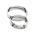 Bague de mariage en or blanc avec ligne courbe mate