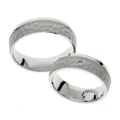 Bague de mariage solitaire en or blanc avec finition mate et polie