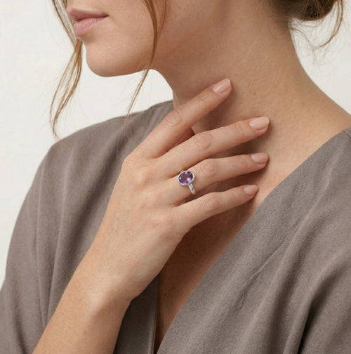Silberring mit ovalem Amethyst