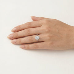 Dámský stříbrný prsten s kubickými zirkony