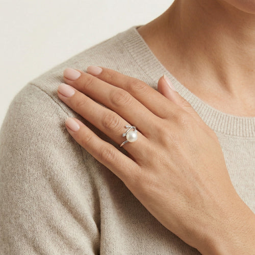 Stilvoller Ring mit Perle und Zirkonia