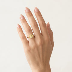 Zlatý prsten se zirkonem