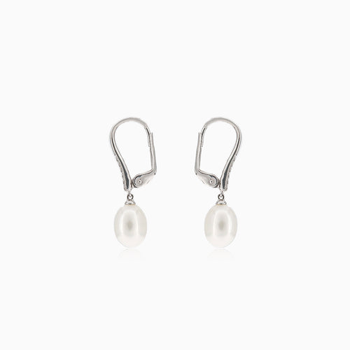 Elegant white gold earrings with pearls and diamonds