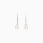 Elegant white gold earrings with pearls and diamonds