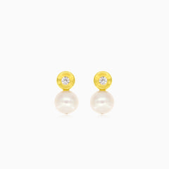 Cubic zirconia and pearl embellished yellow gold earrings